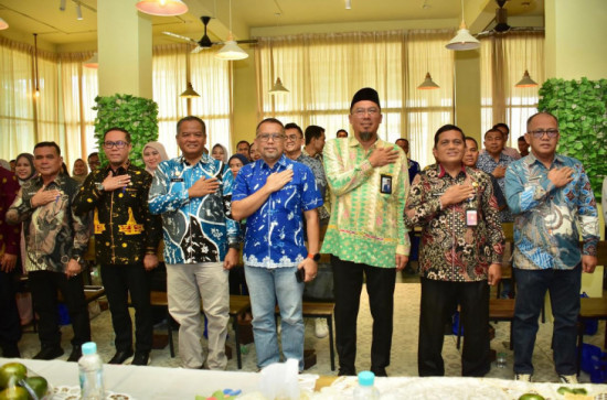 Wujudkan Pelayanan Publik Berkualitas, Dinas PUPR Kampar Tanda Tangani Komitmen Bersama OBUSMAN RI
